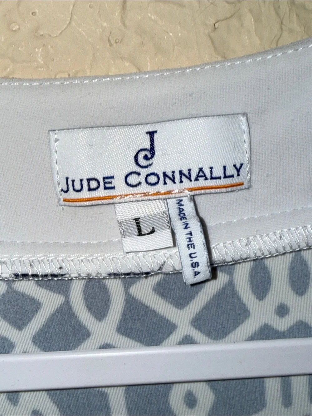 Jude Connally Navy and White Geometric V-Neck Top size large